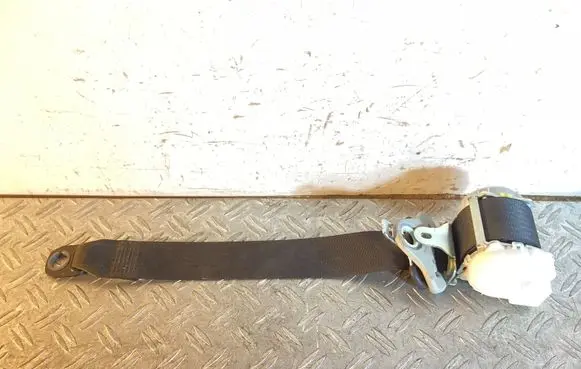 Toyota RAV 4 (XA40) Rear seatbelt HO73818