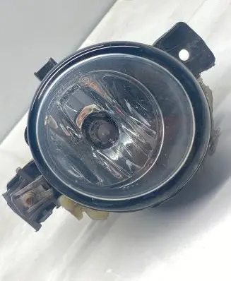 Nissan X-Trail T32 Front fog light E29065 89402600 A061715