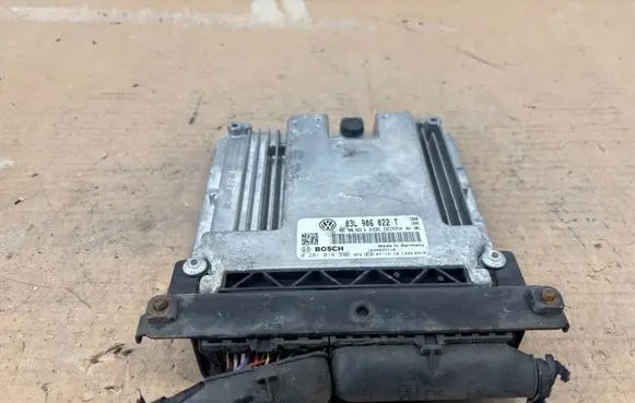 Volkswagen Tiguan Engine control unit/module 03L906022T 03L906022G 0281014396