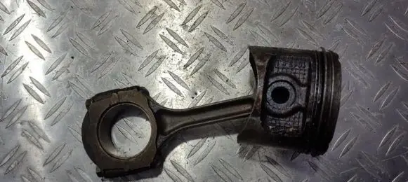 Renault Scenic I Piston with connecting rod