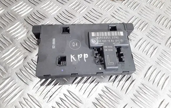 Mercedes-Benz C W203 Door control unit/module 203820138501