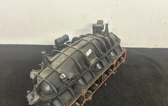Volvo S60 Intake manifold AG919F479AA 0261230265