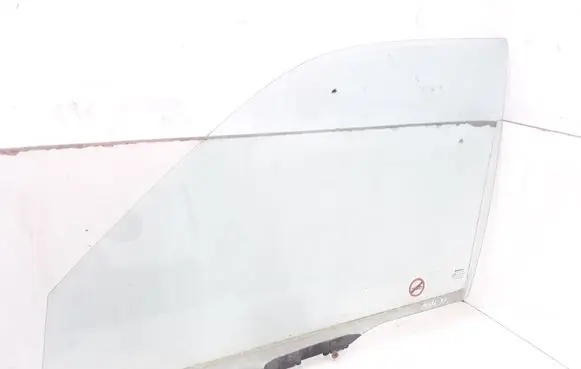 Honda CR-V Front door window glass four-door AS2