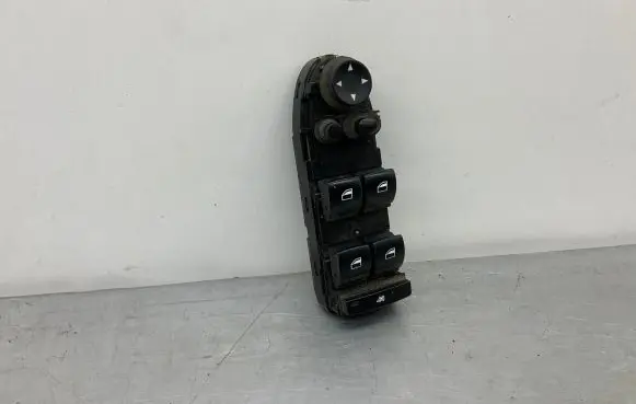 BMW 5 E60 E61 Electric window control switch 9122111 MT494200122
