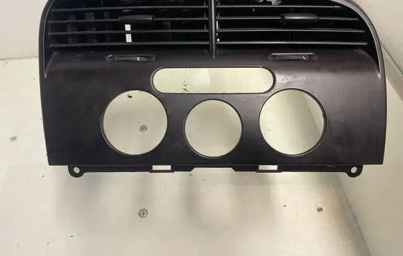 Seat Toledo III (5P) Dash center air vent grill 5P1819110