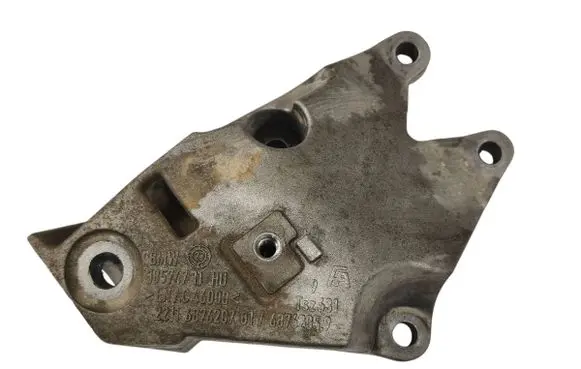 Engine mounting bracket