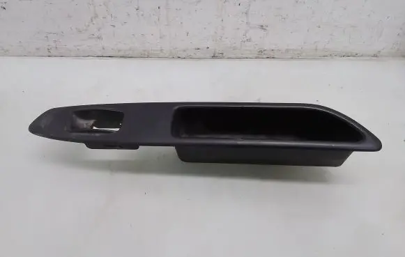 Other rear door trim element