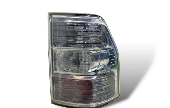 Mitsubishi Pajero Rear/tail lights 22087872