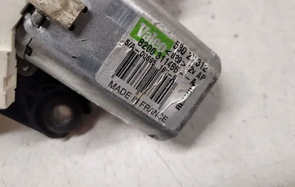 Renault Clio III Rear window wiper motor 8200311486A