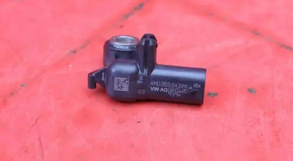 Sensor