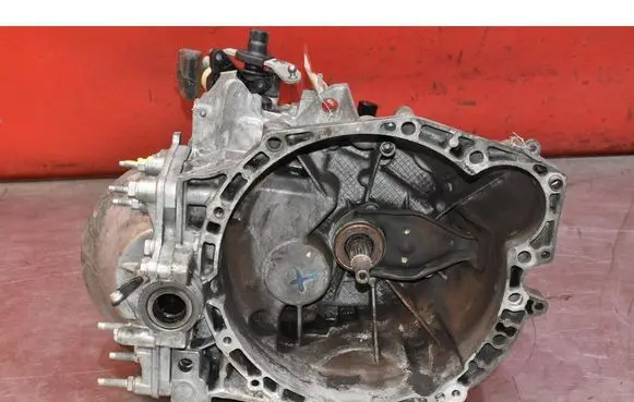 Manual 6 speed gearbox