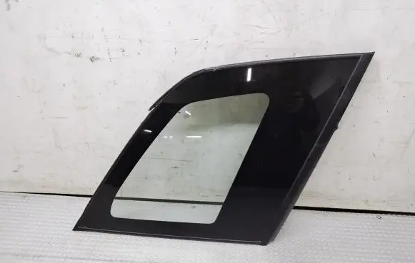Suzuki Grand Vitara II Rear side window