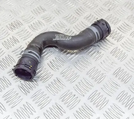 Audi A4 S4 B9 8W Engine coolant pipe/hose 8W0122101H