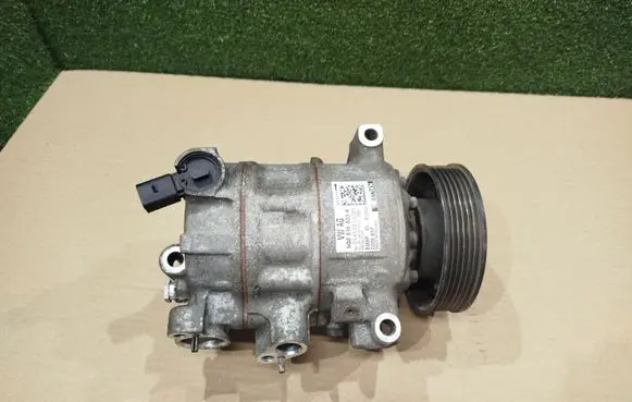 Volkswagen Crafter Air conditioning (A/C) compressor (pump) 5Q0816803K 056558120B5