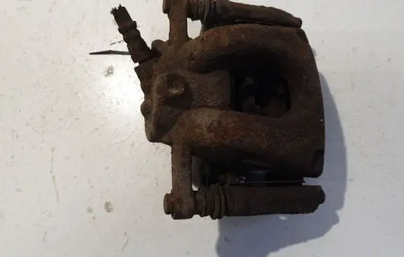BMW 1 E81 E87 Front brake caliper