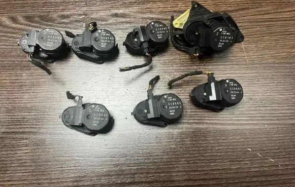BMW 5 E60 E61 Climate control unit 69303029 69303059
