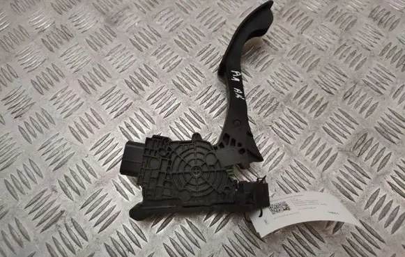 Audi A1 Accelerator throttle pedal 2Q1723503