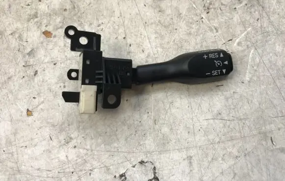 Toyota Verso Cruise control switch 846320F010 8A174