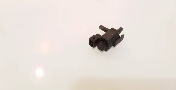 Volvo S60 Turbo solenoid valve 30611668 72224010 04T154