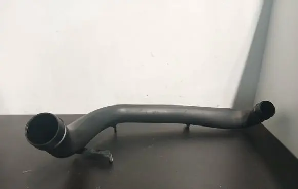 Intercooler hose/pipe