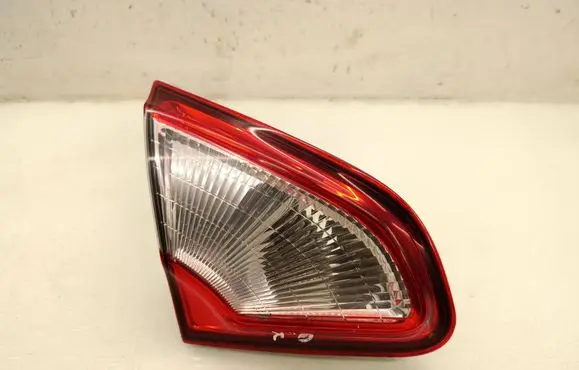 Nissan Qashqai+2 Tailgate rear/tail lights 