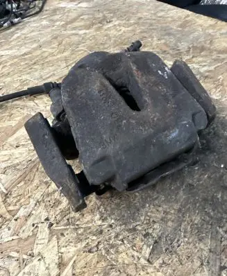 BMW X5 E70 Front brake caliper