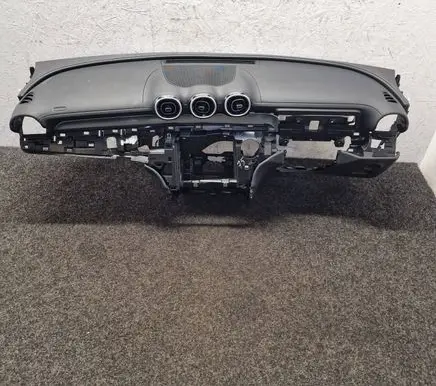 Mercedes-Benz GLC C254 Dashboard 