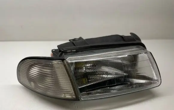 Audi A4 S4 B5 8D Headlight/headlamp 8D0941004 8D0941004B