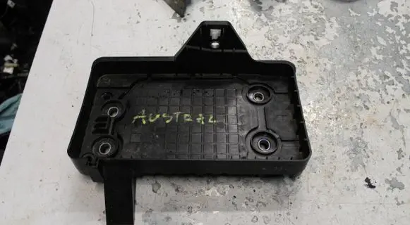 Renault Austral Battery box tray 