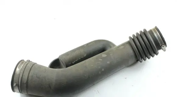Jeep Wrangler Air intake hose/pipe 53030610
