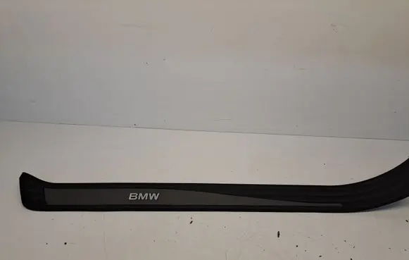 BMW 5 E60 E61 Rear sill trim cover 7034303 22339910