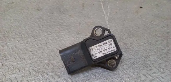 Audi Q7 4L Air pressure sensor 038906051C 0281002401