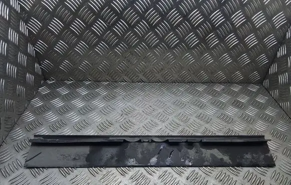 Volkswagen Tiguan Radiator trim 5N0121345D