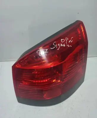 Opel Signum Rear/tail lights 13191350 377004 21092006