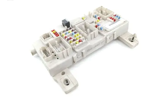 Ford Kuga I Fuse module 7M5T14A073JE