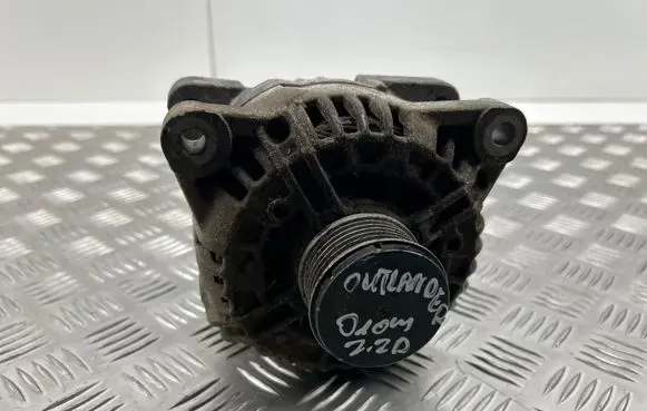 Mitsubishi Outlander Generator/alternator STX100016R 752513