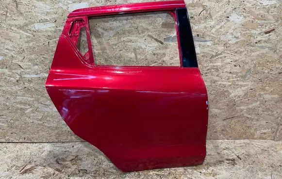 Suzuki Swift III Rear door S2503H049