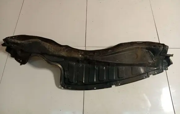 Toyota Yaris Wiper trim 