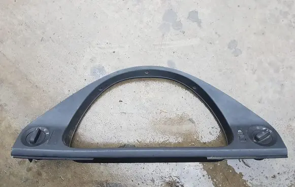 BMW 5 E39 Dashboard trim 8186936