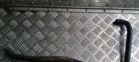Iveco Daily 4th gen Engine coolant pipe/hose
