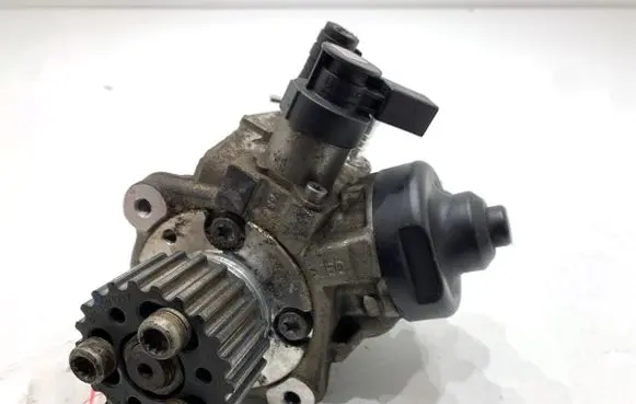 Skoda Superb B6 (3T) Fuel injection high pressure pump 03L130755D