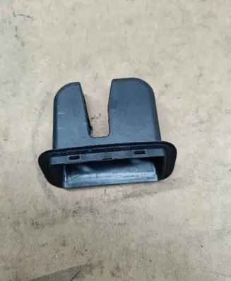 Audi A4 S4 B8 8K Tailgate/boot lid lock trim 4E0827520B
