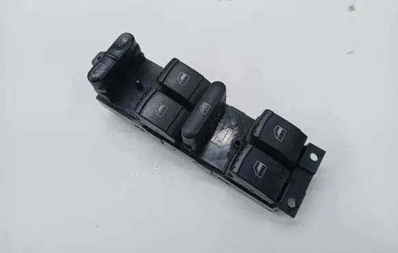 Volkswagen PASSAT B5.5 Quarter vent window switch 1J4959857D