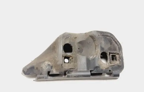 Volvo V50 Front bumper mounting bracket 30655875