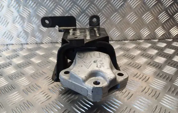 Citroen Berlingo Engine mount bracket 9681304680