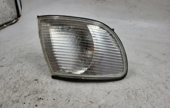 Audi A6 S6 C4 4A Front indicator light 