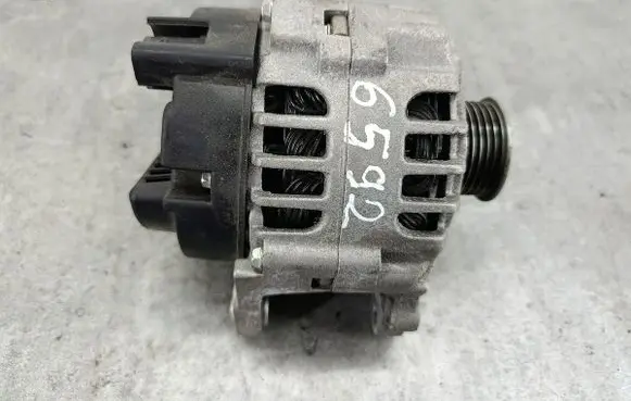 Skoda Fabia Mk2 (5J) Generator/alternator