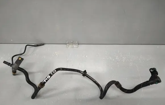 Volkswagen Tiguan Vacuum line/pipe/hose 03N129456C