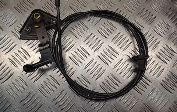 Audi A4 S4 B5 8D Engine bonnet/hood lock release cable 8D0823591A