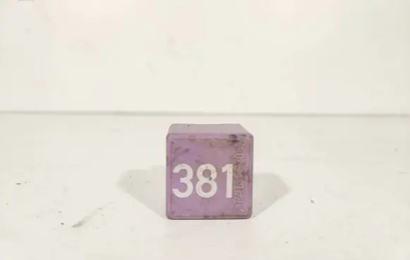 Volkswagen PASSAT B7 Other relay 431951253G